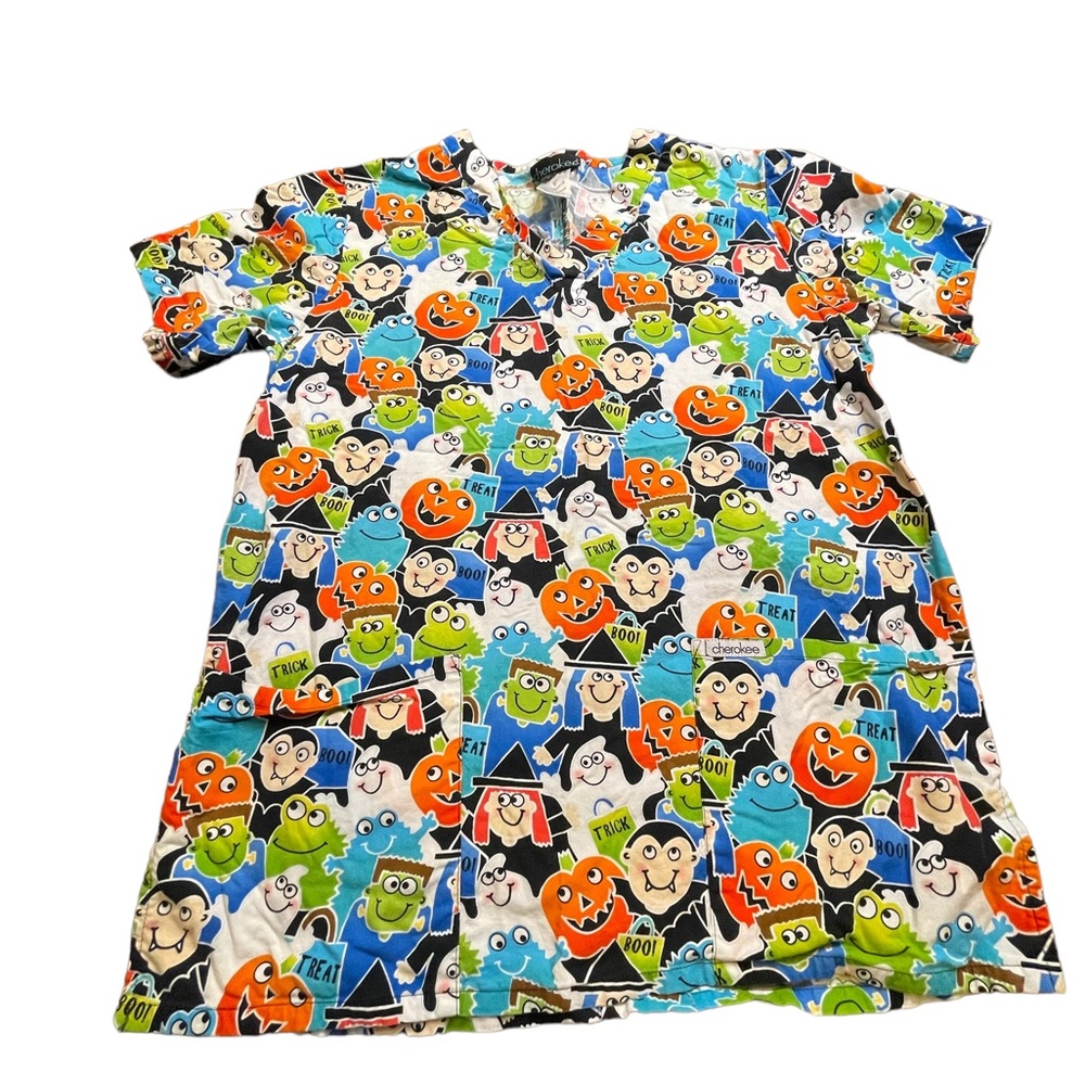Cherokee Women Scrub Top Small Halloween All Over Print Short Sleeve‎ V Neck